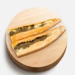 فطيرة لبنة زعتر